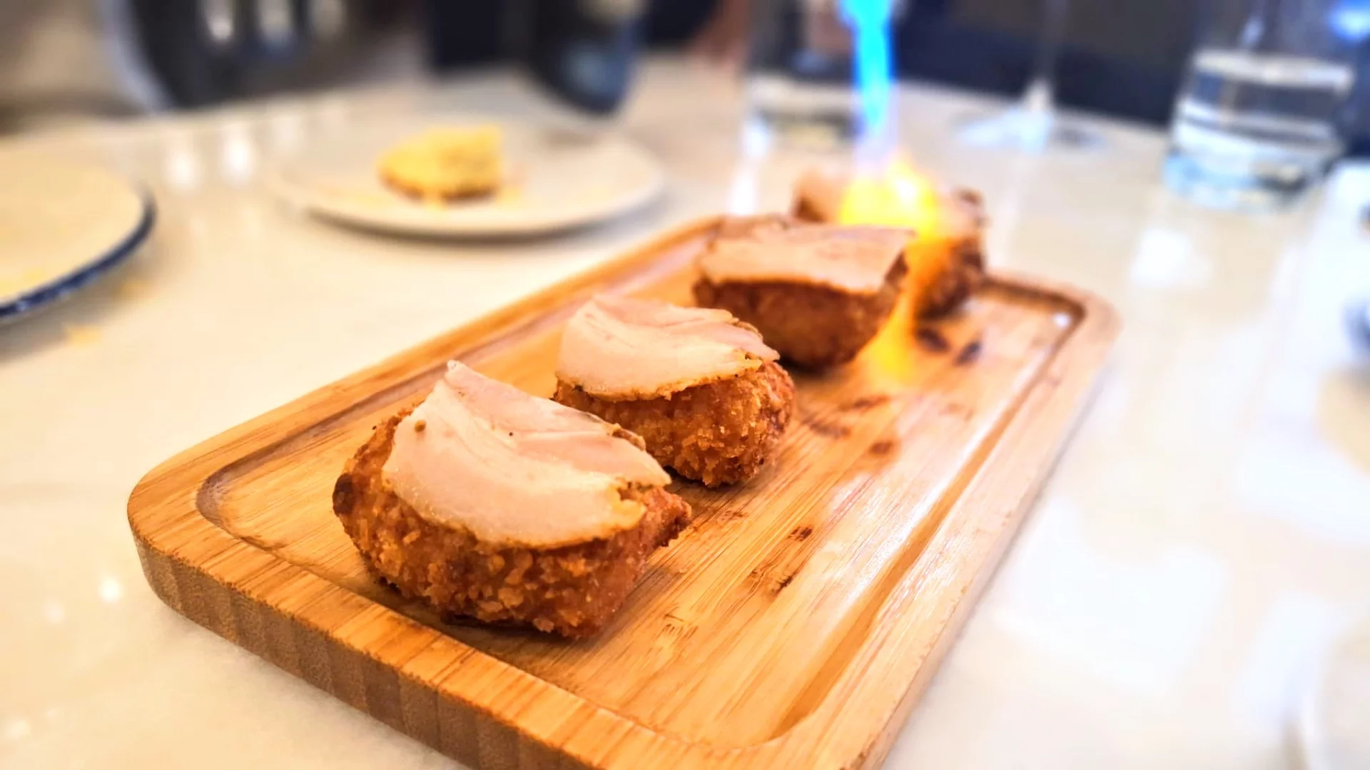 Croqueta de paletilla con panceta y crema de Covadonga